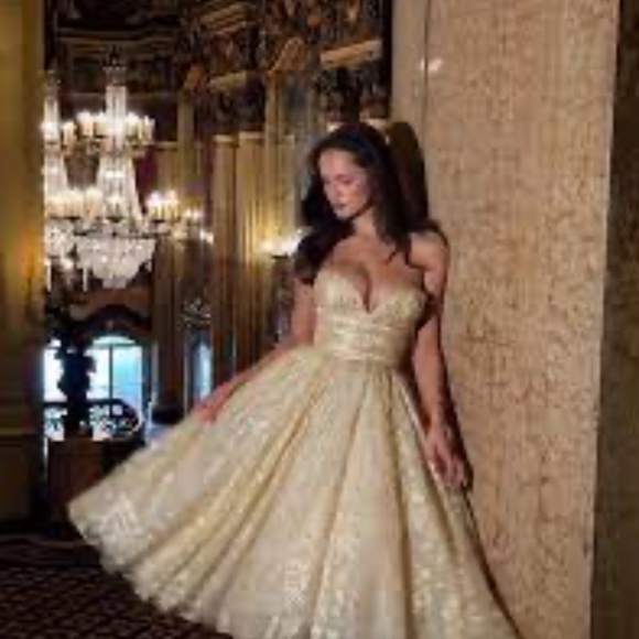 House of CB Madame Gold Metallic Lace Strapless Tulle Midi Gown Size M bigger cu - Picture 8 of 11